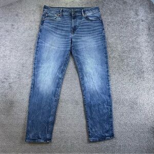 American Eagle Jeans Mens 36x34 Fits 33” Original Straight Flex Blue Acid Wash